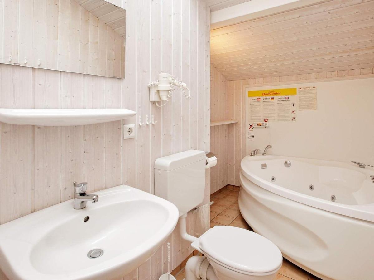 Three-Bedroom Holiday Home In Groemitz 11 Extérieur photo